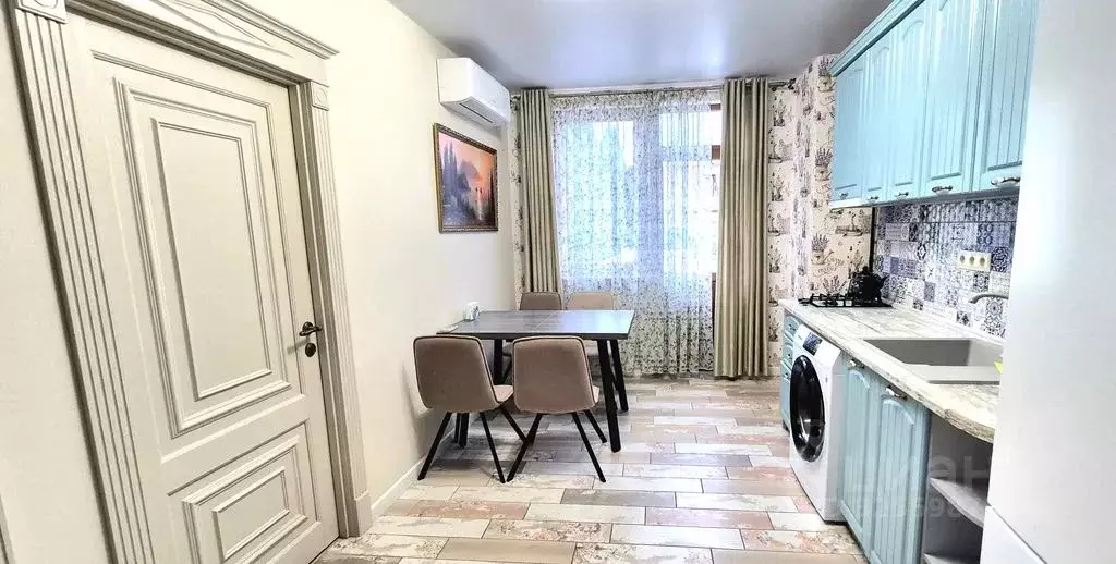 2-к кв. Крым, Ялта ул. Толстого, 8 (42.0 м) - Фото 0