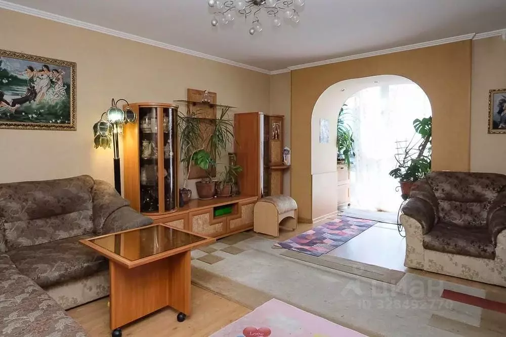 2-к кв. Омская область, Омск ул. Куйбышева, 54 (51.1 м) - Фото 1