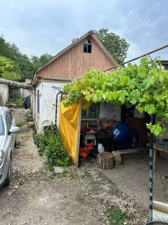 дом в крым, симферопольский район, с. мирное ул. родниковая, 10 (60 м) - Фото 1