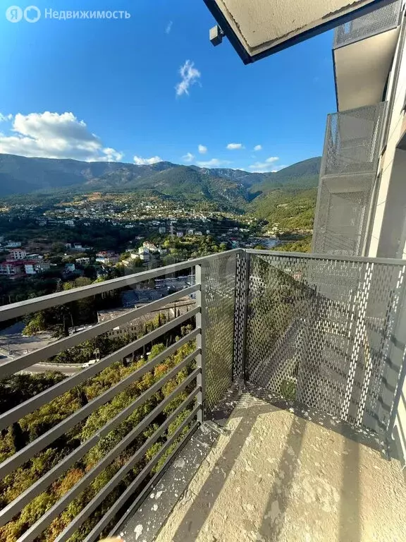 2-комнатная квартира: Ялта, Бакунинский проезд, 13 (62.9 м) - Фото 2