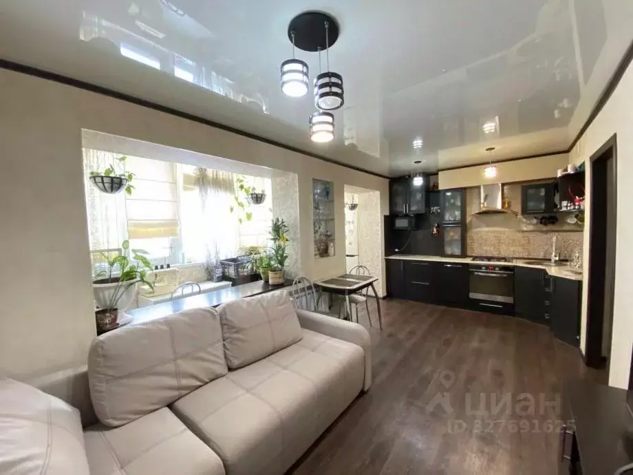 2-к кв. Пермский край, Березники Набережная ул., 43 (43.9 м) - Фото 1