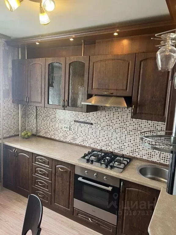 2-к кв. Крым, Симферополь ул. Лексина, 56 (60.0 м) - Фото 0