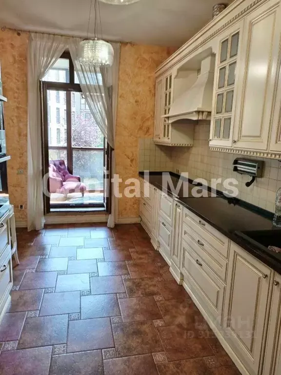 5-к кв. Москва Староволынская ул., 15к1 (160.0 м) - Фото 0