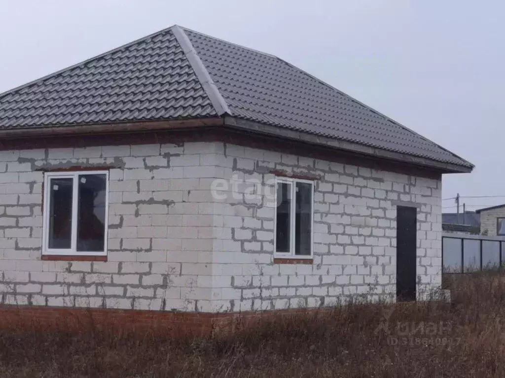 Дом в Белгородская область, Валуйки ул. Лакомовой (48 м) - Фото 0