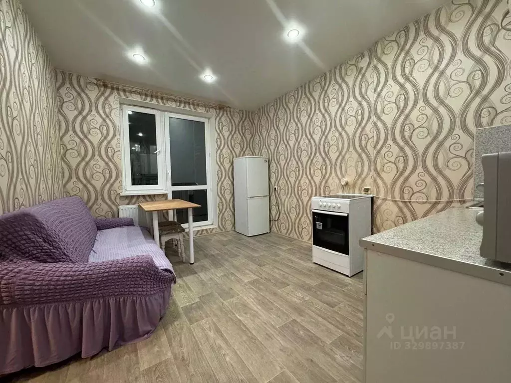 1-к кв. Татарстан, Казань ул. Рауиса Гареева, 111к2 (39.0 м) - Фото 1