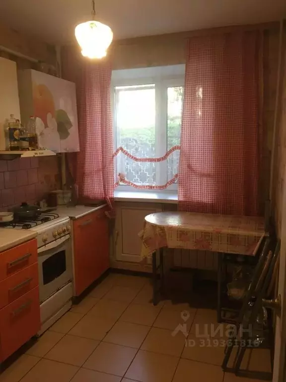 3-к кв. Саратовская область, Саратов ул. Имени Н.Г. Чернышевского, 105 ... - Фото 0
