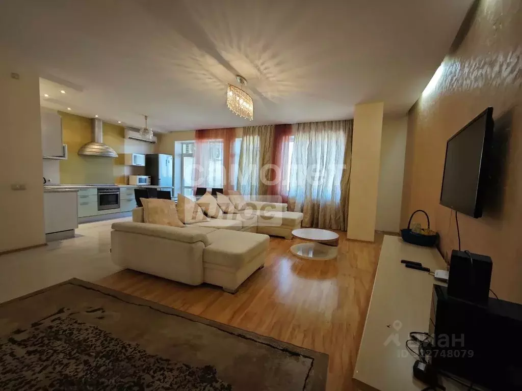 2-к кв. Свердловская область, Екатеринбург ул. Малышева, 71А (110.0 м) - Фото 1