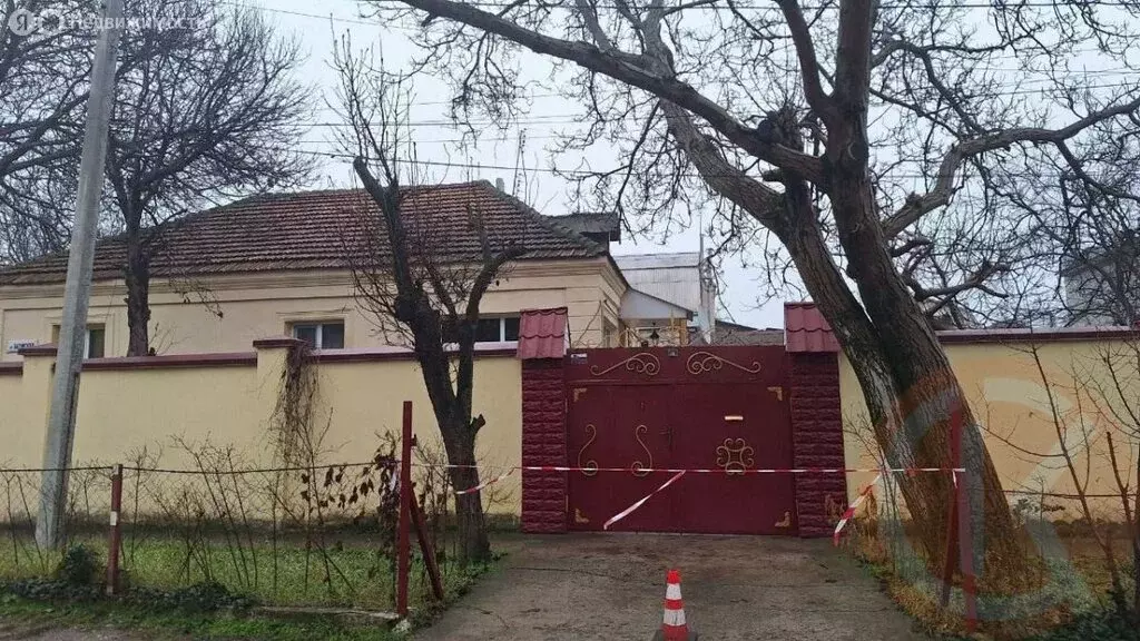 Дом в Симферополь, Батумская улица, 2 (100 м) - Фото 1