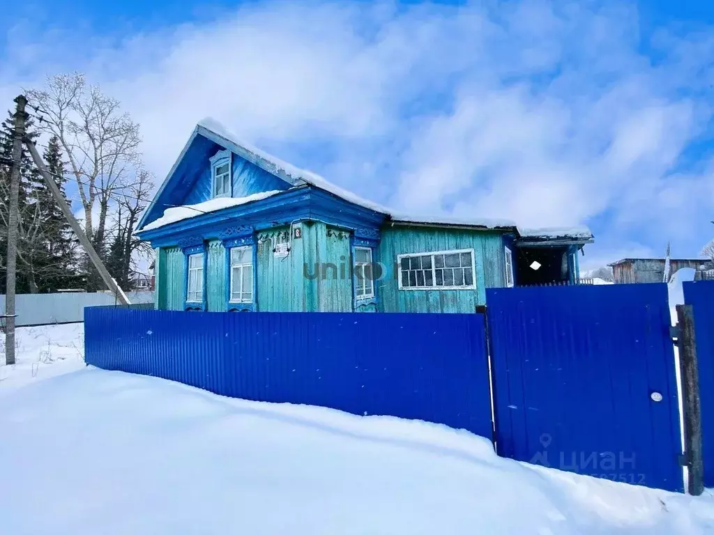 Дом в Башкортостан, Иглинский район, с. Уктеево Центральная ул. (50 м) - Фото 0