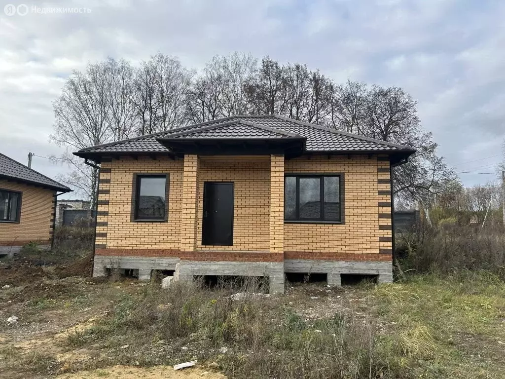 Дом в Медвенка, микрорайон Водный, Громовская улица (80 м) - Фото 1