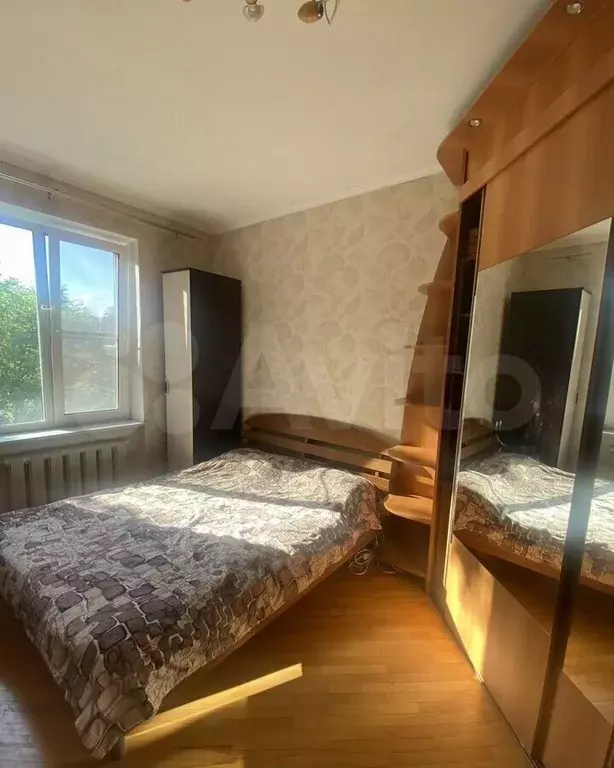 3-к. квартира, 100 м, 3/3 эт. - Фото 0