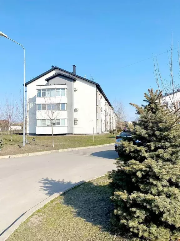 1-к. квартира, 42 м, 1/3 эт. - Фото 1
