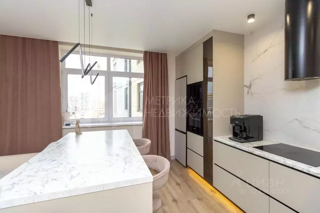 3-к кв. Тюменская область, Тюмень ул. Ю.-Р.Г. Эрвье, 38 (74.0 м) - Фото 1