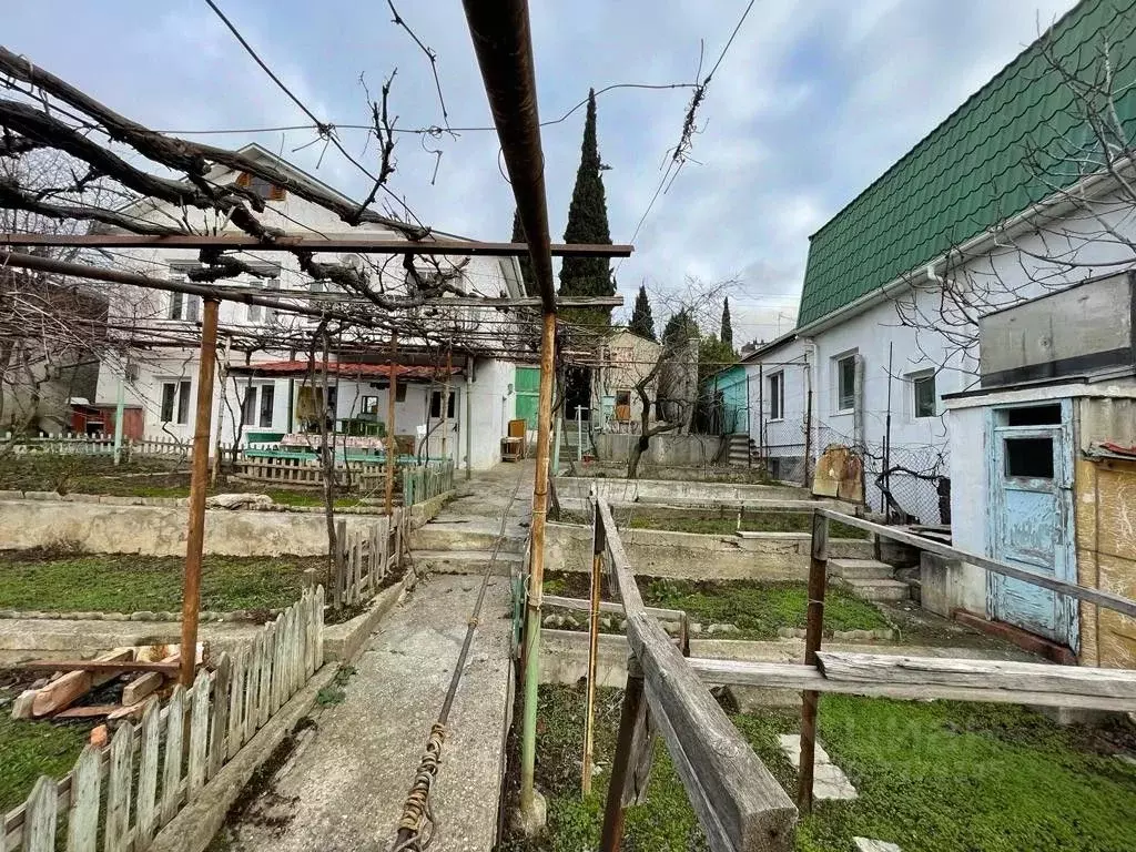 Дом в Крым, Алушта ул. Костычева, 3 (94 м) - Фото 0