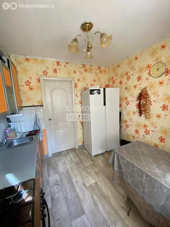 3-комнатная квартира: Октябрьский, 34-й микрорайон, 7 (62.2 м) - Фото 2