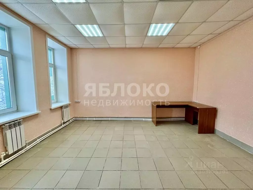 Помещение свободного назначения в Пермский край, Усолье Усольский ... - Фото 1