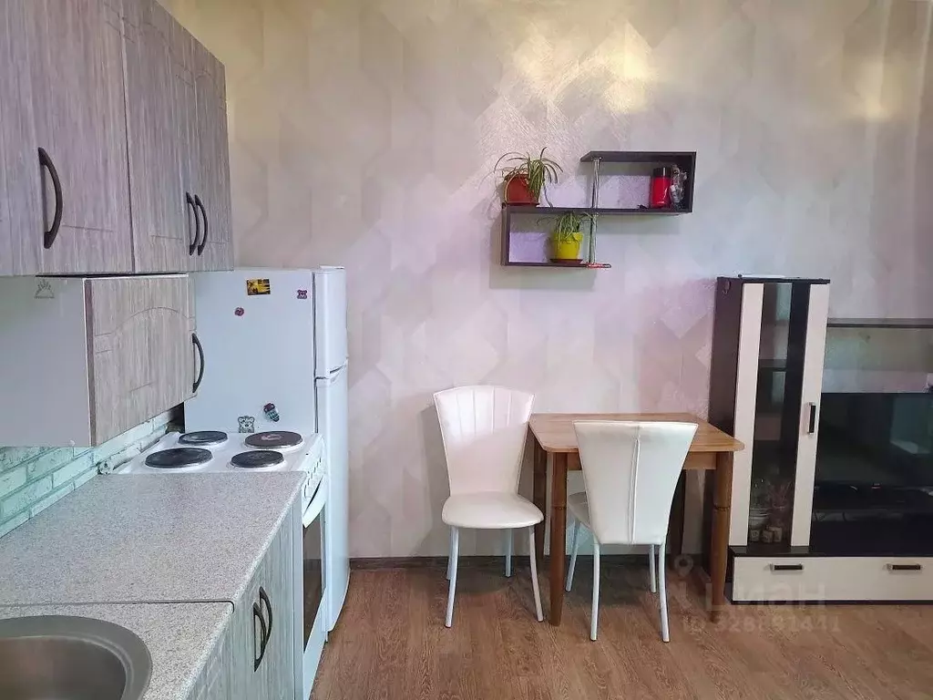 1-к кв. Челябинская область, Копейск ул. Кирова, 10 (28.5 м) - Фото 2