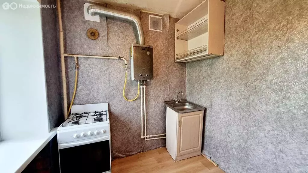2-комнатная квартира: Великий Новгород, район Колмово, улица Павла ... - Фото 1