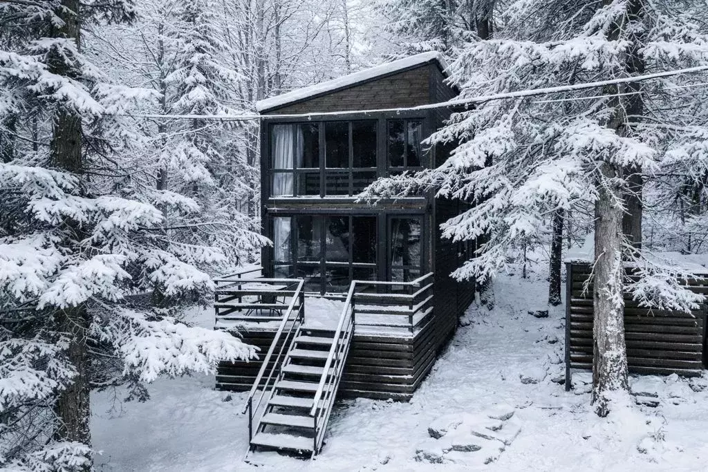 Дом в Карачаево-Черкесия, Зеленчукский район, с. Архыз пер. 3-й ... - Фото 2