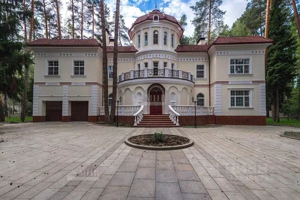 Дом в Московская область, Одинцовский городской округ, пос. Николина ... - Фото 1