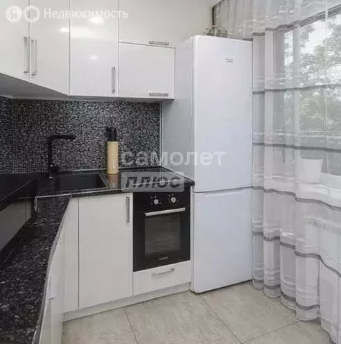 3-комнатная квартира: Тюмень, Комбинатская улица, 38 (56.3 м) - Фото 2