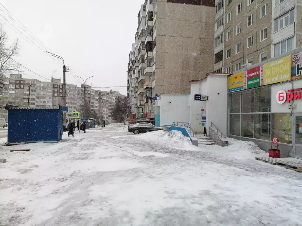 Торговая площадь в Мурманская область, Мурманск ул. Героев Рыбачьего, ... - Фото 0