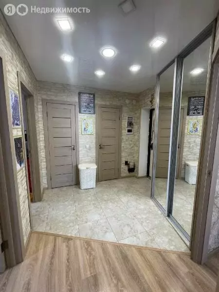 3-комнатная квартира: Уфа, улица Геологов, 51к1 (58.8 м) - Фото 1