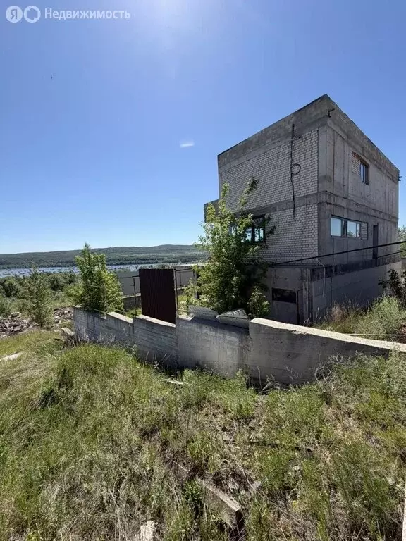 Дом в село Малая Царевщина, Каштановая улица, 58 (240 м) - Фото 2