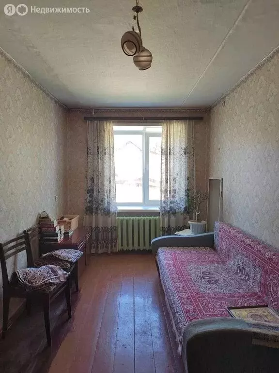 2-комнатная квартира: Дегтярск, улица Головина, 1 (43 м) - Фото 1