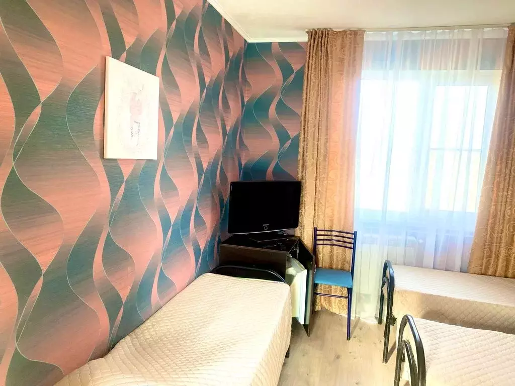 Комната Краснодарский край, Темрюкский район, Тамань ст-ца ул. Карла ... - Фото 1