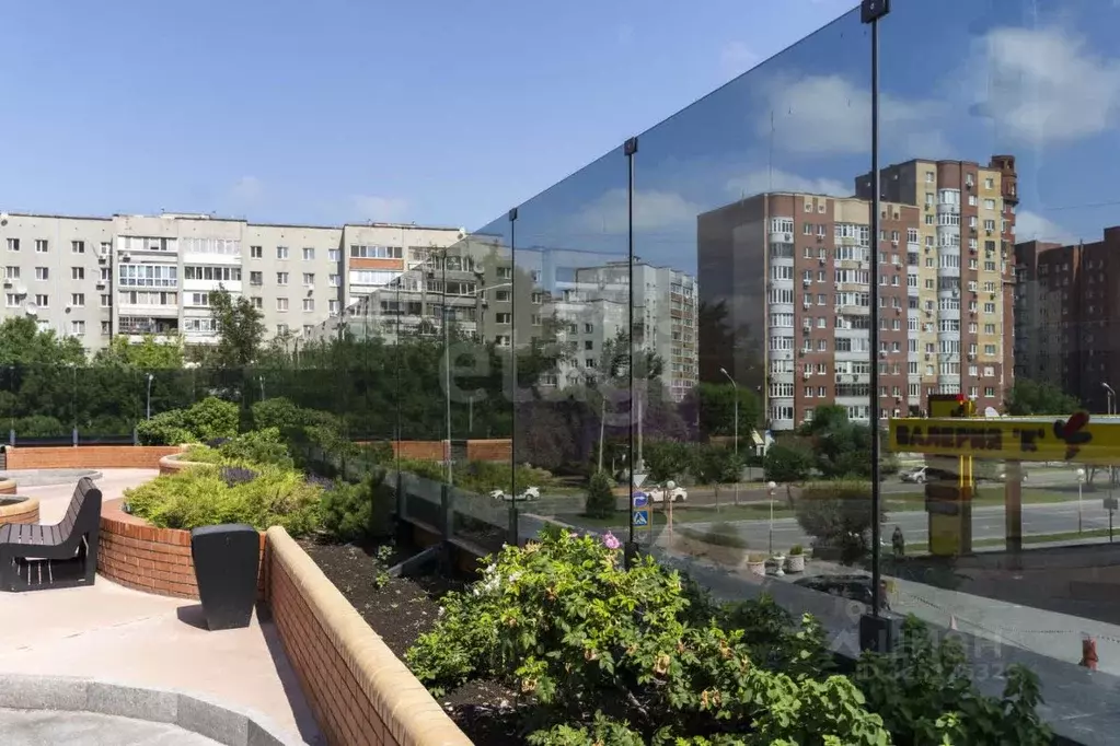 2-к кв. Тюменская область, Тюмень ул. 50 лет Октября, 4 (73.2 м) - Фото 2