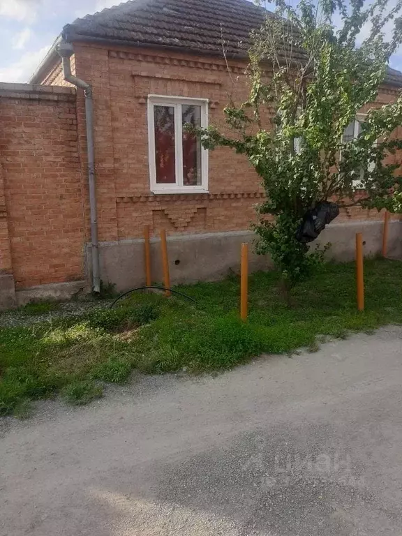 Дом в Северная Осетия, Беслан Правобережный район, пер. Казбека Кусова ... - Фото 1