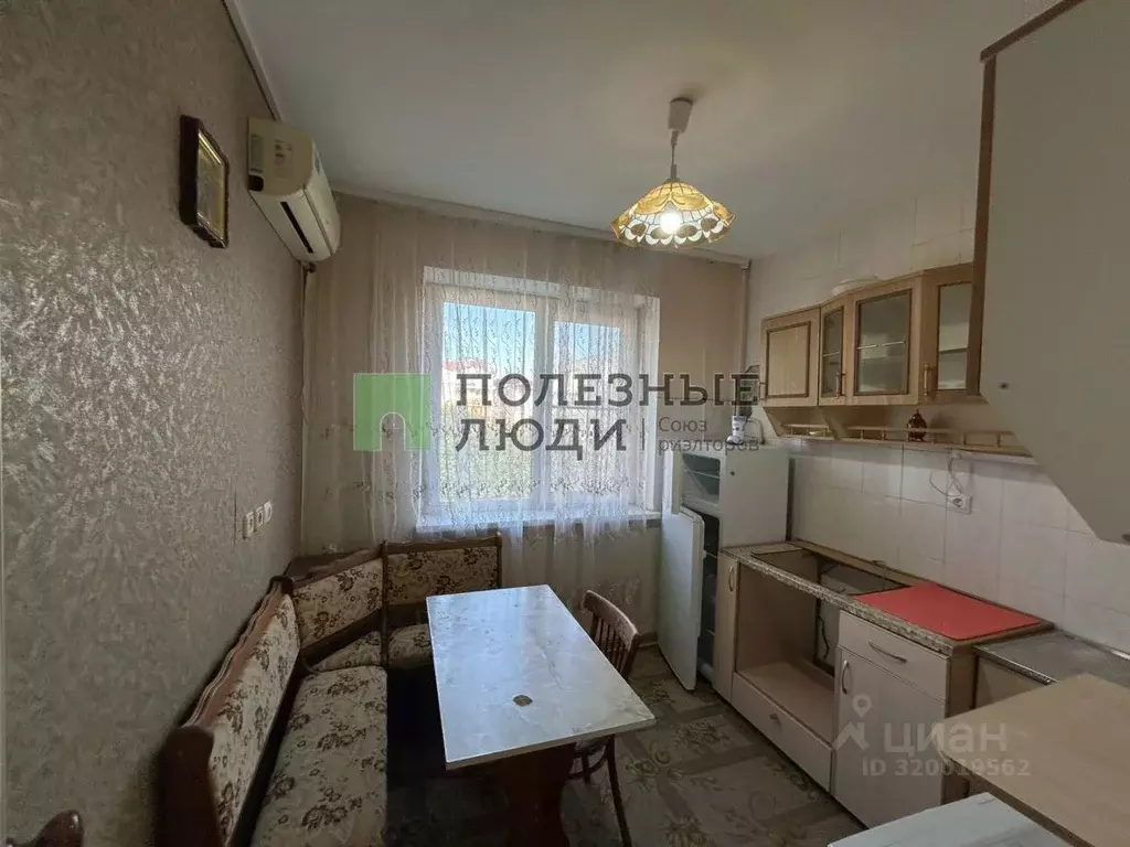 2-к кв. Краснодарский край, Геленджик ул. Орджоникидзе, 7 (49.4 м) - Фото 0