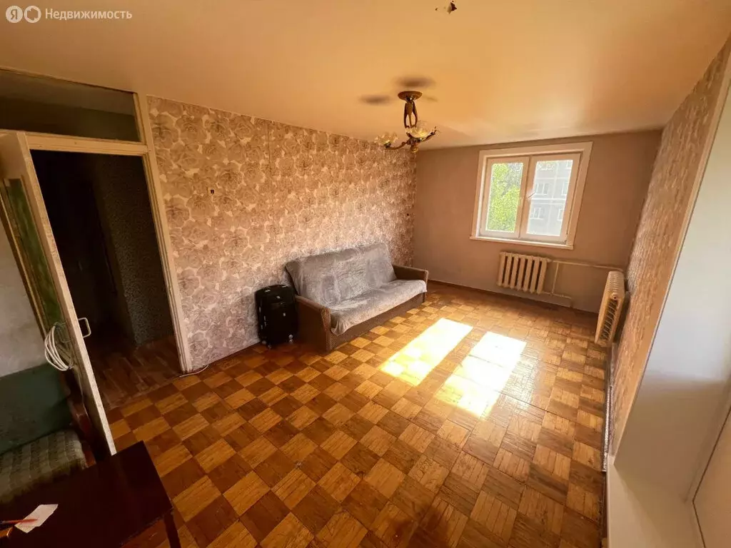 1-комнатная квартира: Первоуральск, улица Строителей, 30А (33 м) - Фото 1