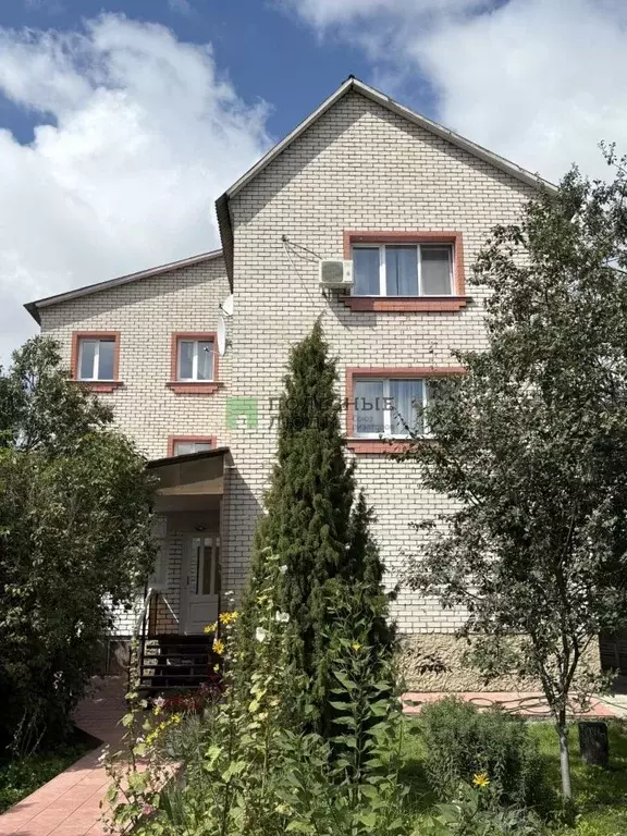 Дом в Орловская область, Орел Береговая ул. (260 м) - Фото 1