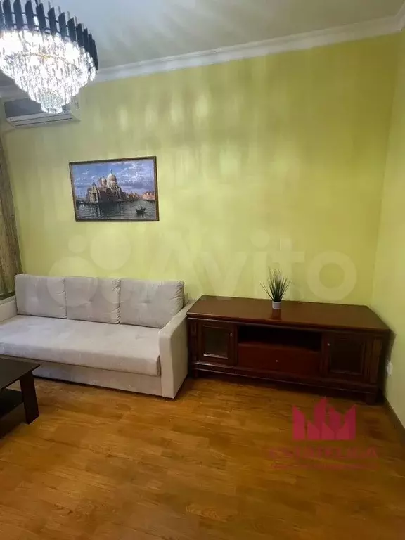 2-к. квартира, 60 м, 3/5 эт. - Фото 0