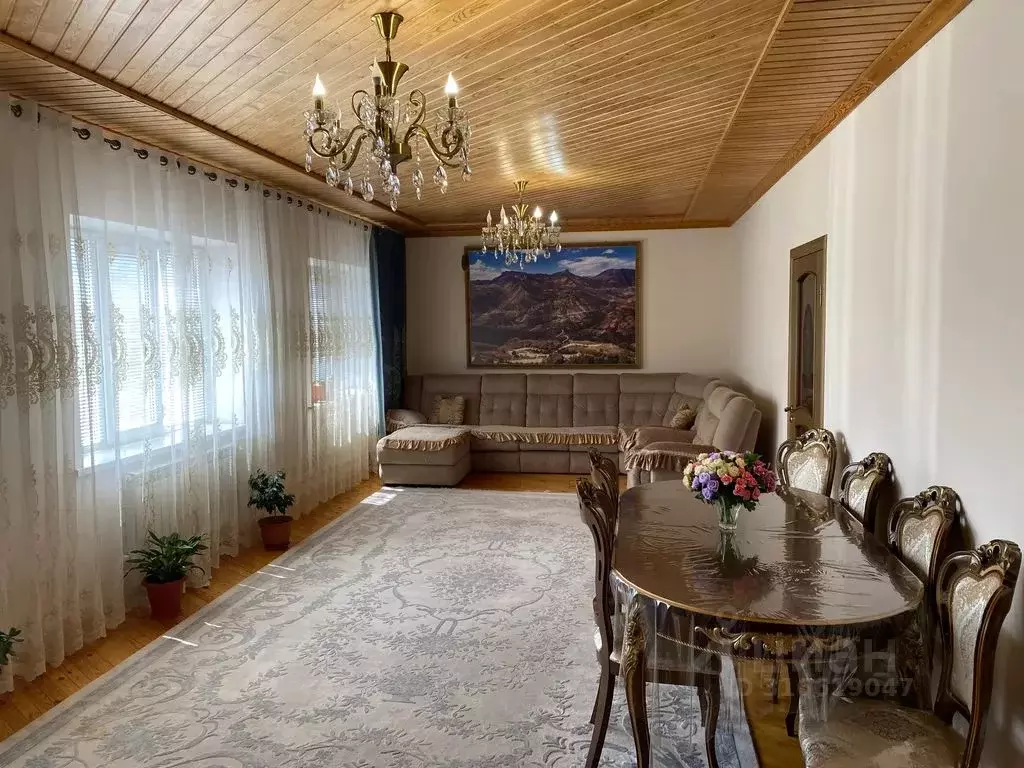 Дом в Дагестан, с. Гуниб ул. Гунибская, 13А (150 м) - Фото 1