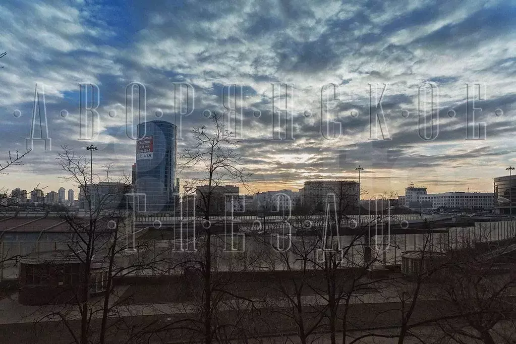 5-к. квартира, 150 м, 4/9 эт. - Фото 1