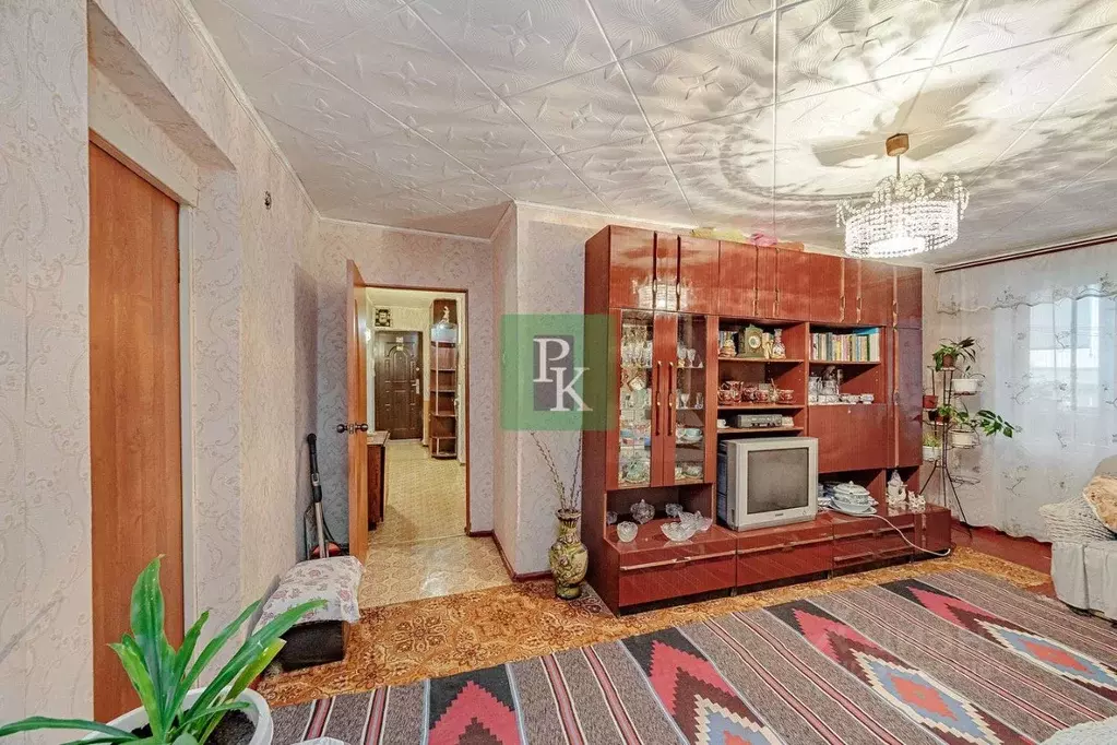 3-к кв. Севастополь пос. Любимовка, ул. Софьи Перовской, 50 (58.6 м) - Фото 1