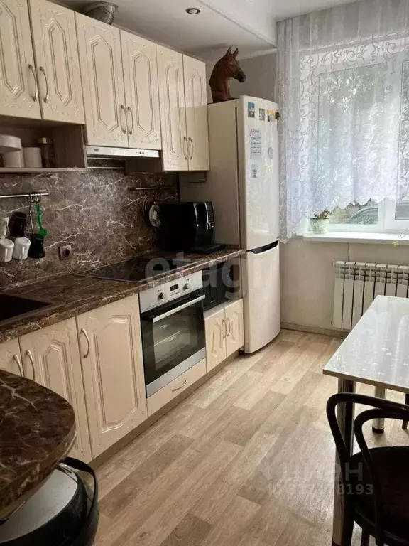 3-к кв. Амурская область, Благовещенск ул. Ленина, 30/6 (67.5 м) - Фото 0