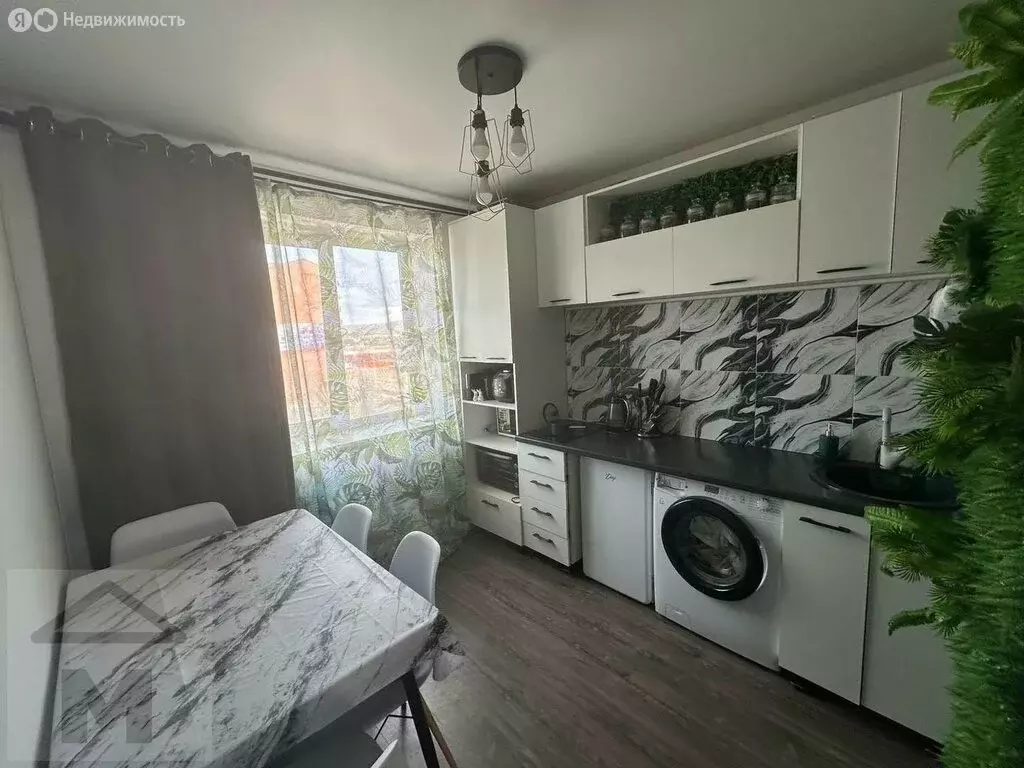 2-комнатная квартира: Черногорск, Юбилейная улица, 28Б (52.5 м) - Фото 2