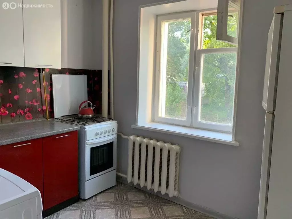 1-комнатная квартира: Нальчик, улица Идарова, 2 (49 м) - Фото 0