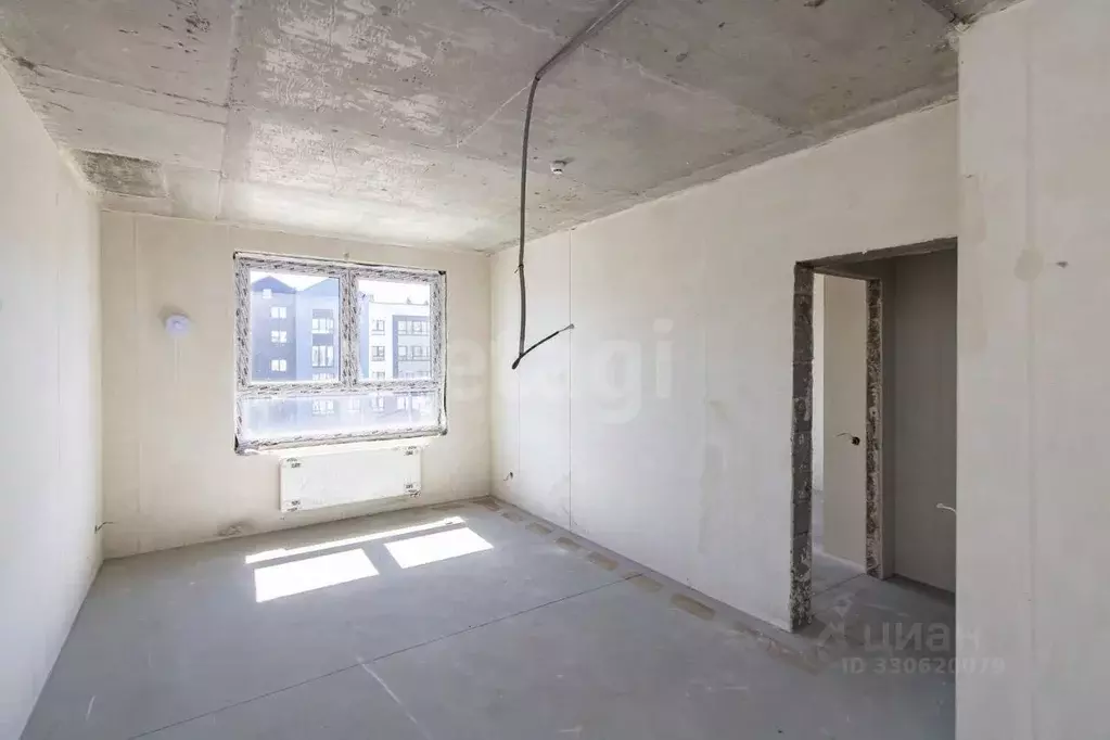 1-к кв. Тюменская область, Тюмень ул. Александра Звягина, 10 (38.1 м) - Фото 1