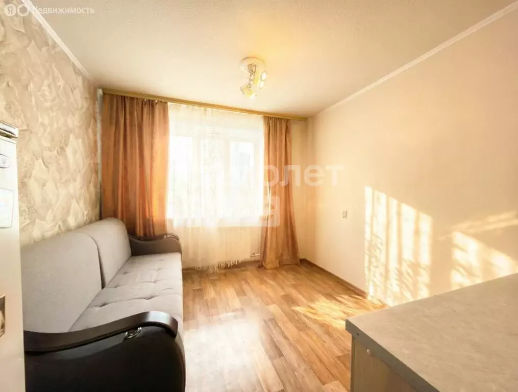1к в 8-комнатной квартире (17 м) - Фото 1