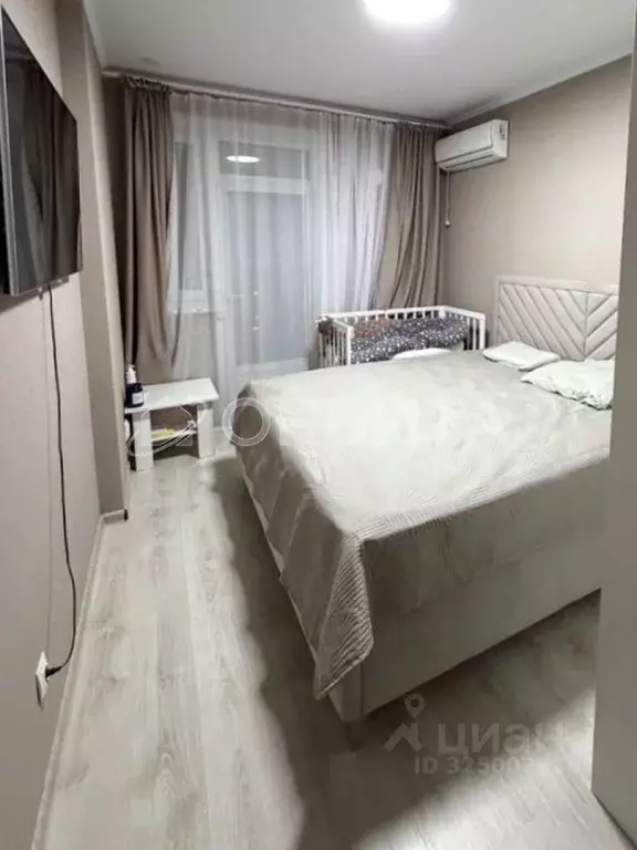 2-к кв. Тюменская область, Тюмень ул. Бакинских Комиссаров, 1 (57.1 м) - Фото 1