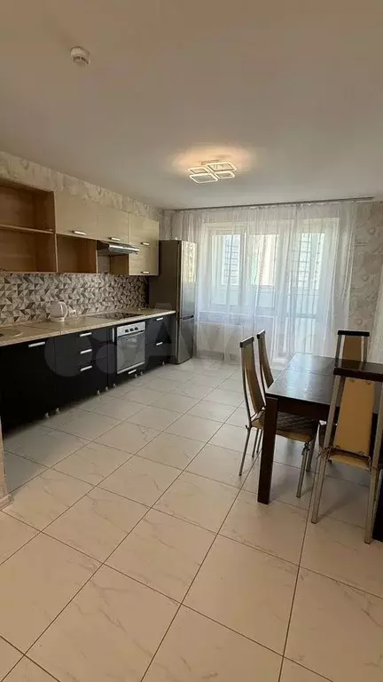 2-к. квартира, 70 м, 14/14 эт. - Фото 1