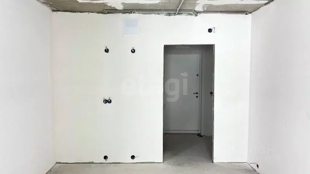 Студия Сахалинская область, Южно-Сахалинск ул. Имени Владимира ... - Фото 1