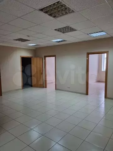 Офисное помещение в аренду 531 кв.м - Фото 0