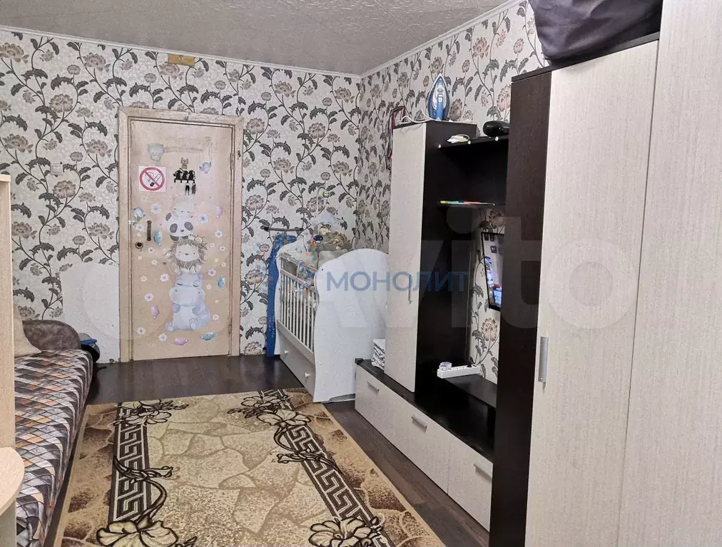 Комната 16,9 м в 4-к., 1/3 эт. - Фото 1