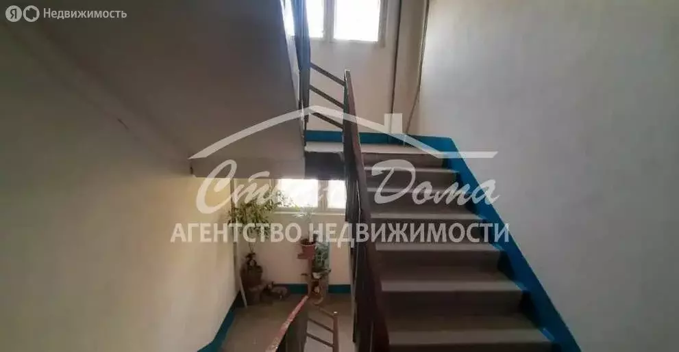 2-комнатная квартира: волгоград, улица космонавтов, 45а (57 м) - Фото 0